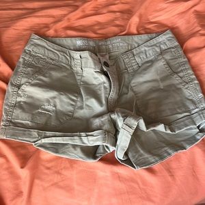 Short khaki shorts